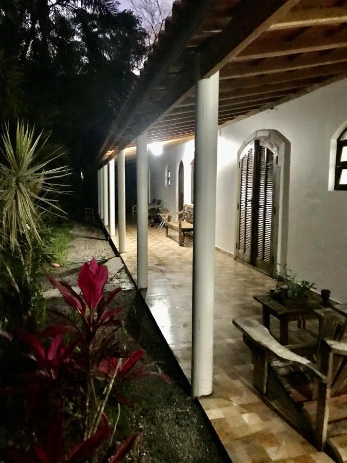 Suites Proximo Ao Rio Jaguareguava Em Bertioga Buitenkant foto