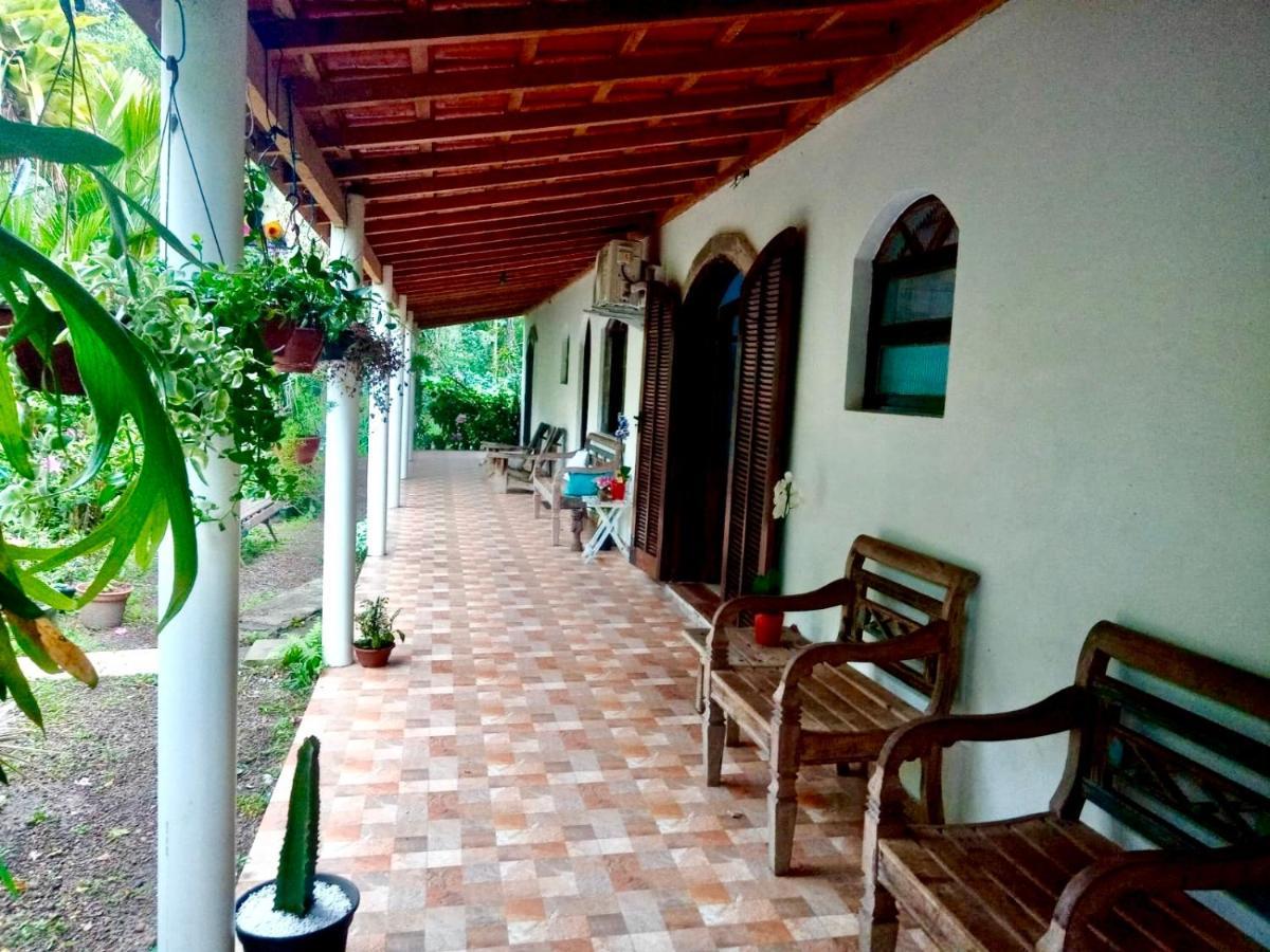 Suites Proximo Ao Rio Jaguareguava Em Bertioga Buitenkant foto